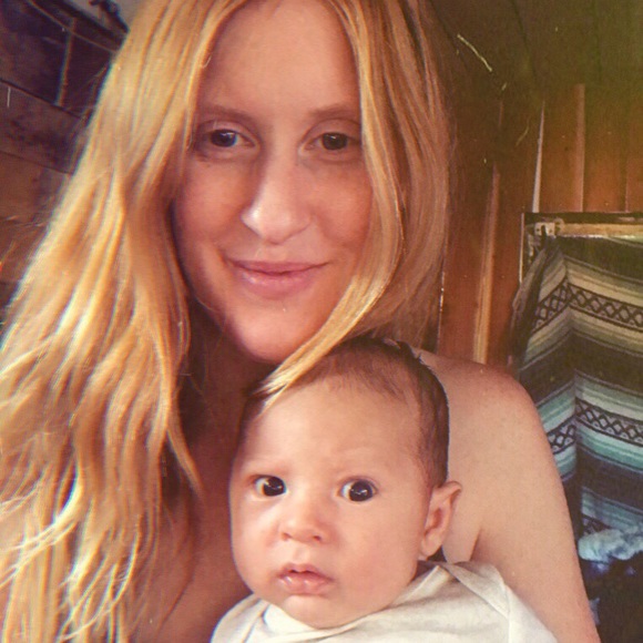 Meet your Posher, Natalie - Picture 2 of 9